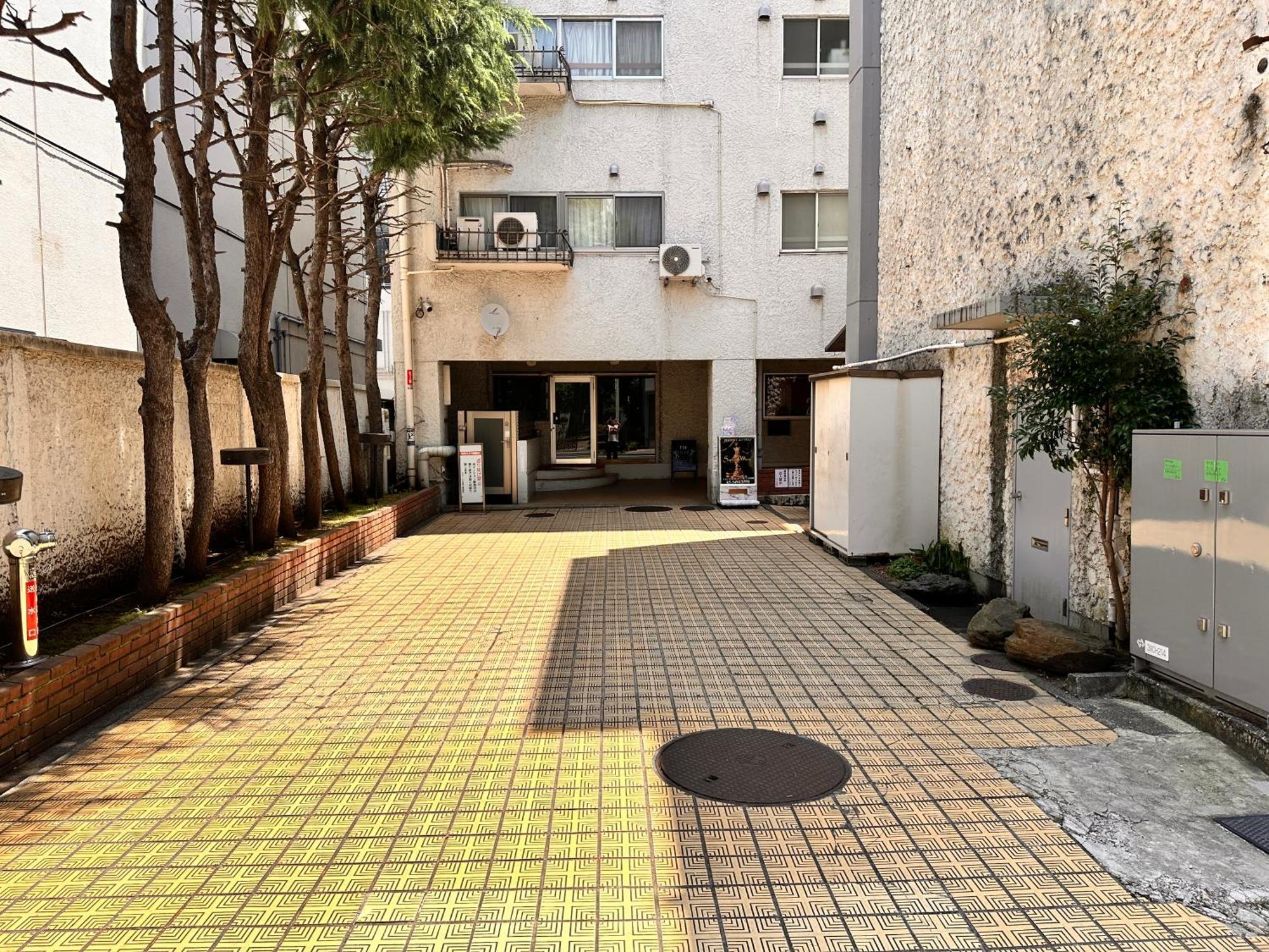 Lucky House503 * Tōkyō